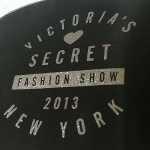Victoria's Secret 2013 Fashion Show New York Makeup Bag